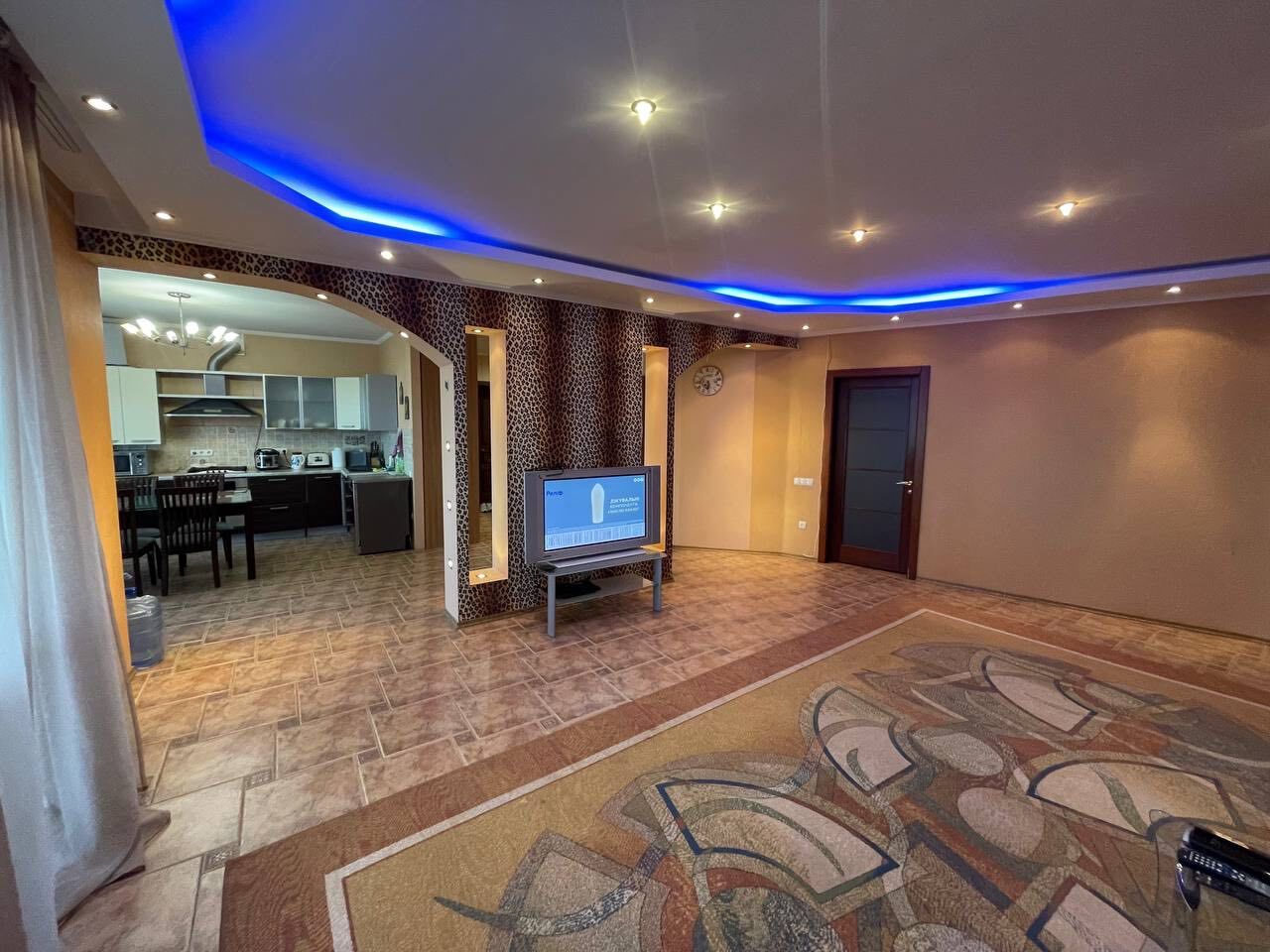Продажа 3-комнатной квартиры 122 м², Сергея Подолинского ул.