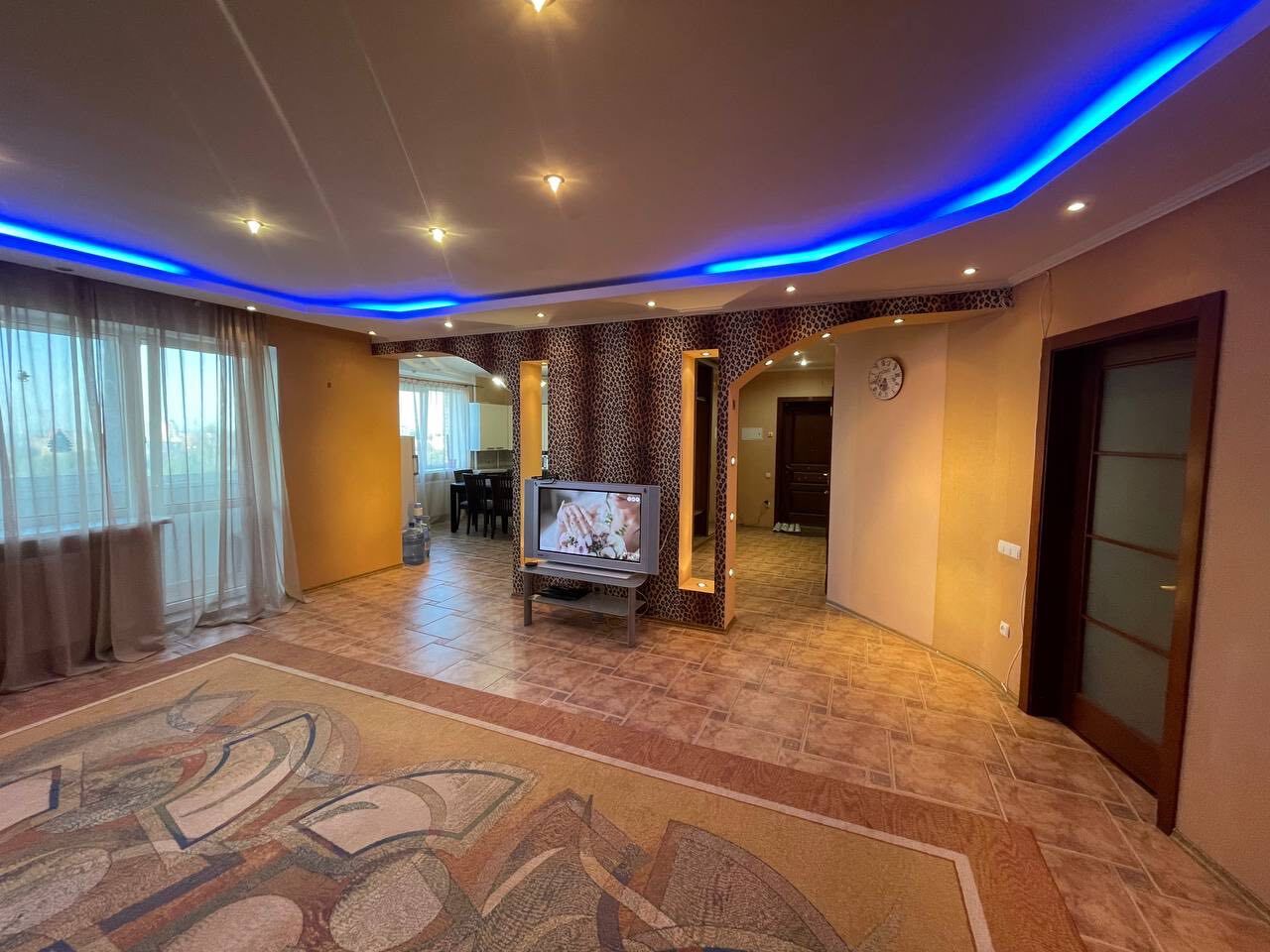Продажа 3-комнатной квартиры 122 м², Сергея Подолинского ул.