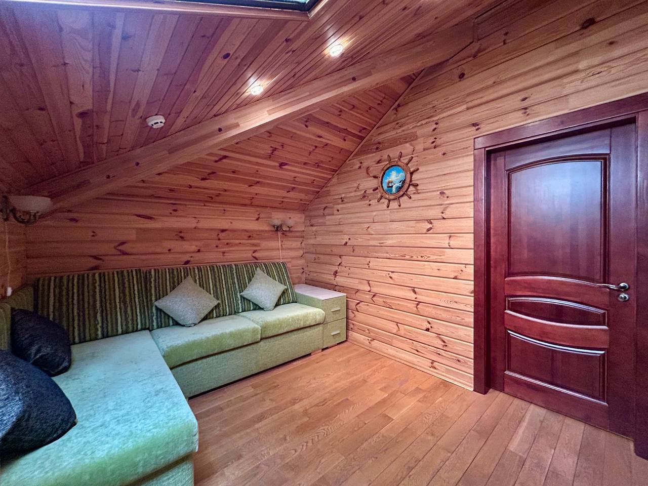 Аренда коттеджа 163 м²