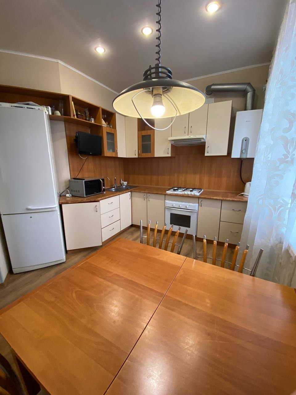 Аренда 4-комнатной квартиры 77 м², Титова ул.