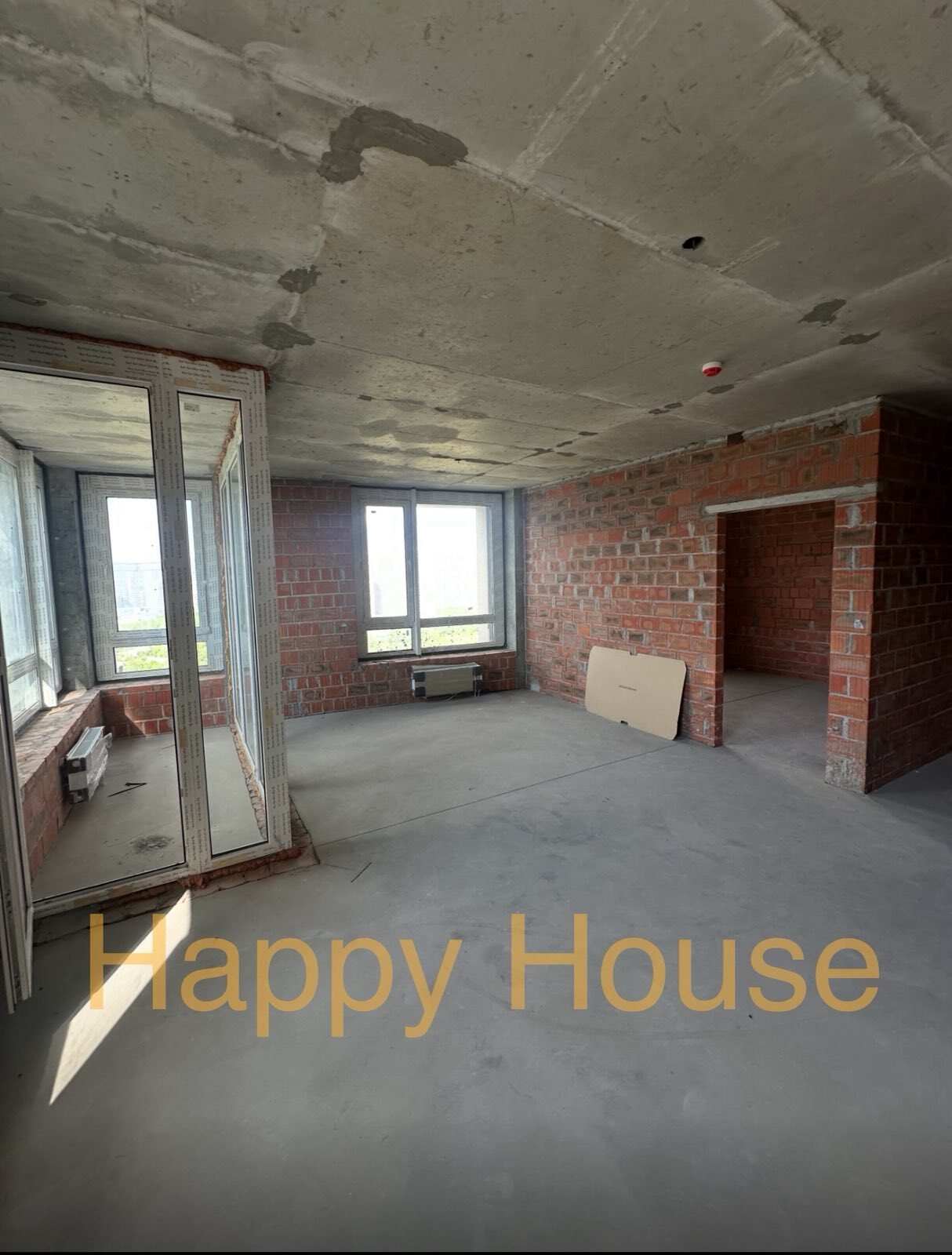Продажа 3-комнатной квартиры 100 м²
