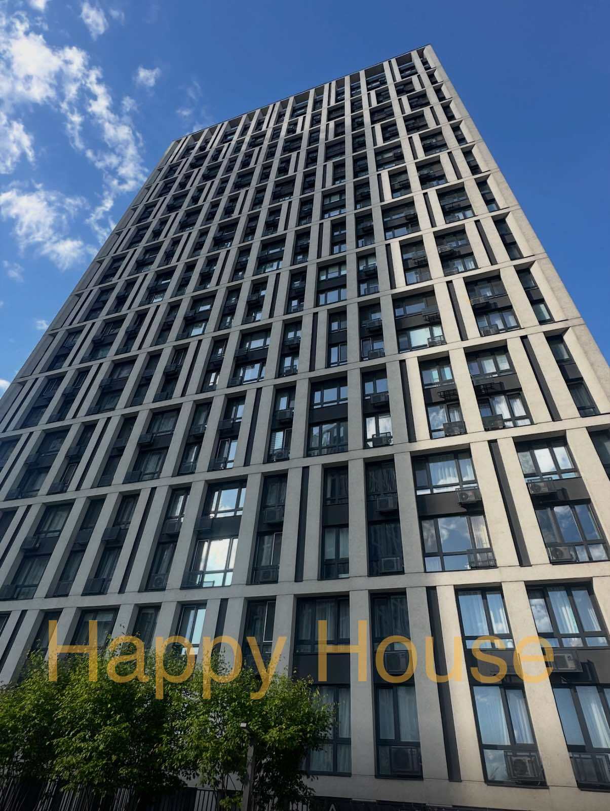 Продажа 3-комнатной квартиры 100 м²