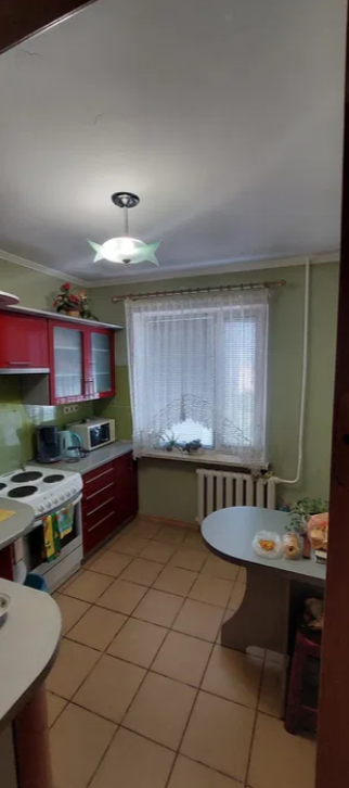 Продаж 3-кімнатної квартири 76 м², Академіка Глушко просп.