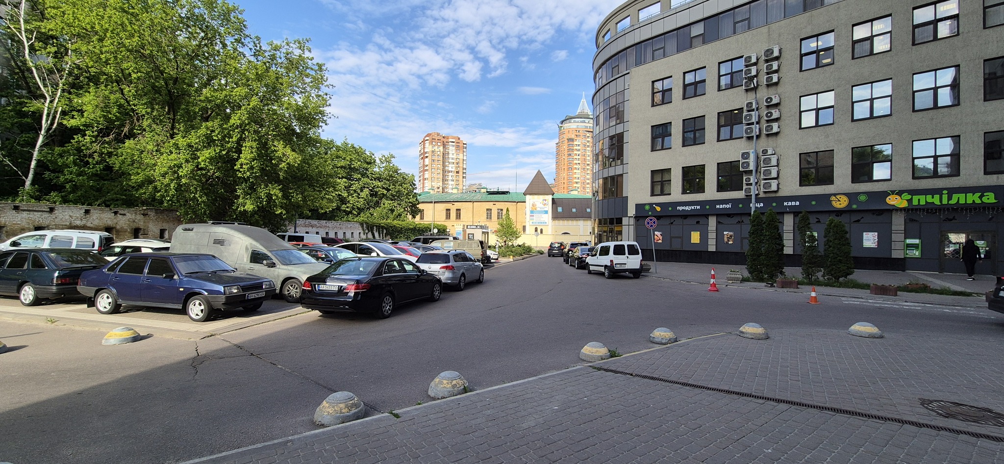 Аренда 2-комнатной квартиры 65 м², Евгения Коновальца ул., (Щорса) 44А