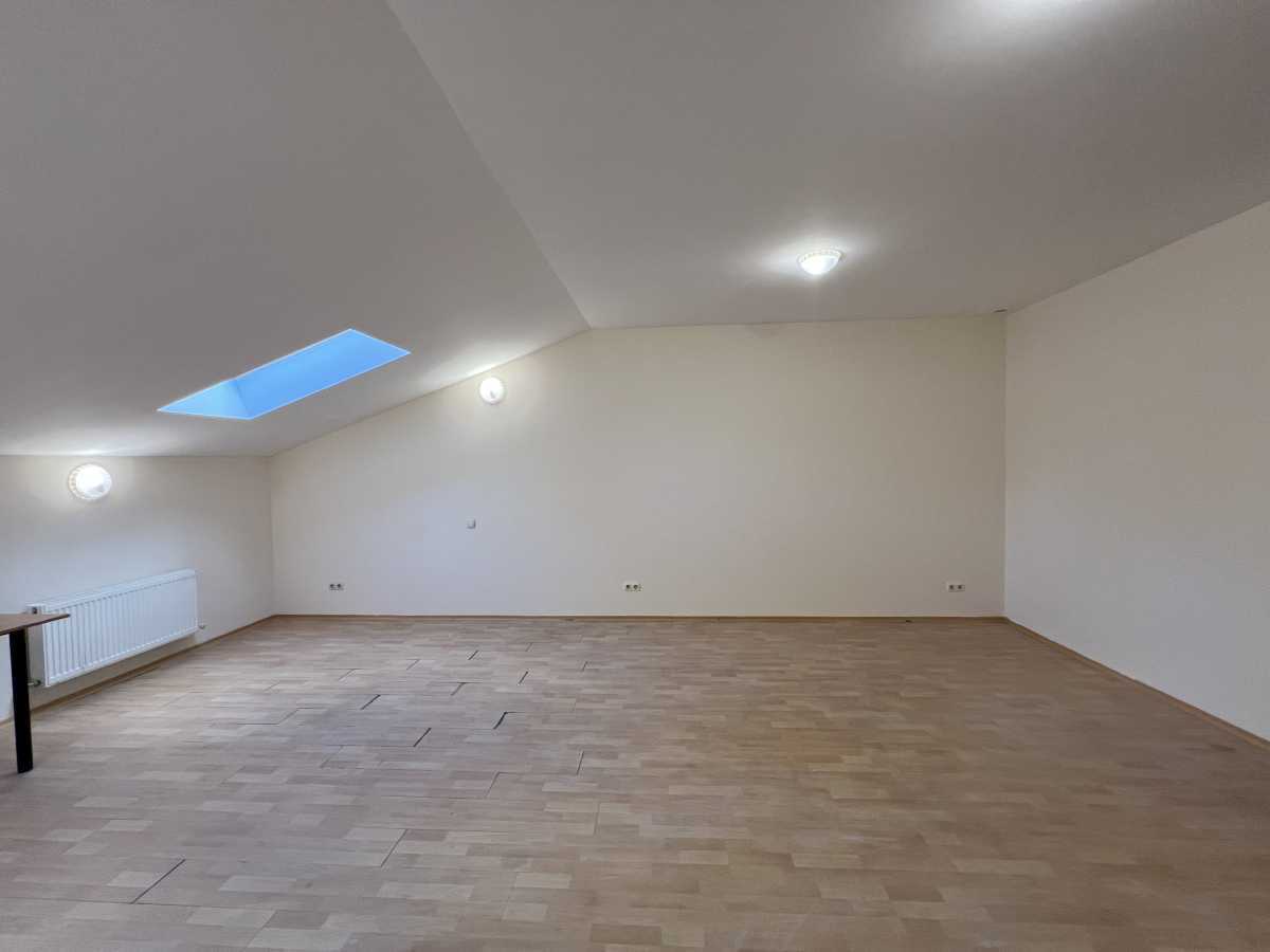 Продажа 4-комнатной квартиры 178 м², Максима Рыльского ул., 7Г