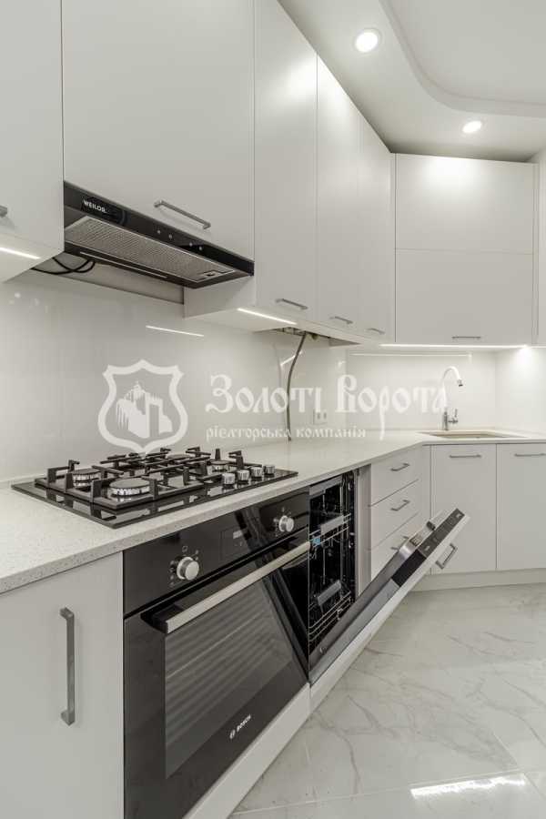 Продаж 2-кімнатної квартири 64 м², Соборна вул., 103/21