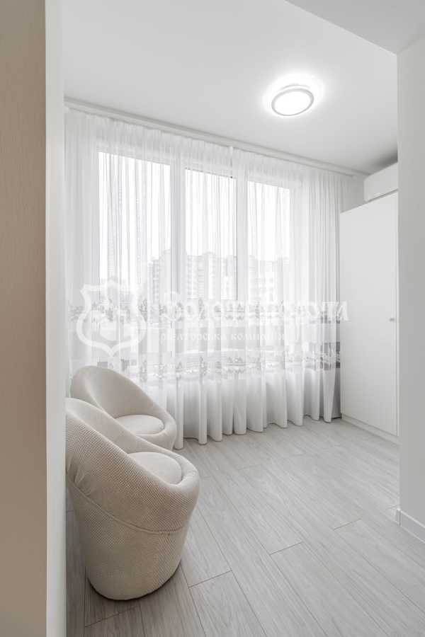 Продаж 2-кімнатної квартири 64 м², Соборна вул., 103/21
