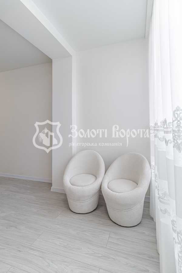 Продаж 2-кімнатної квартири 64 м², Соборна вул., 103/21