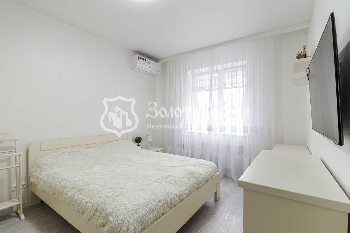 Продаж 2-кімнатної квартири 64 м², Соборна вул., 103/21