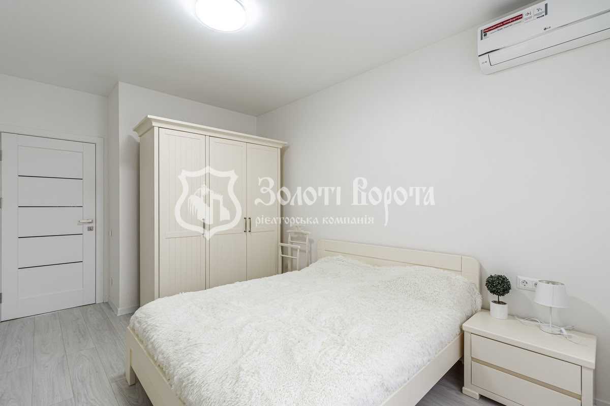 Продаж 2-кімнатної квартири 64 м², Соборна вул., 103/21