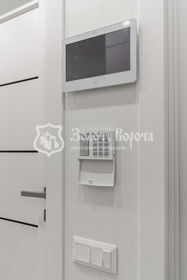 Продаж 2-кімнатної квартири 64 м², Соборна вул., 103/21
