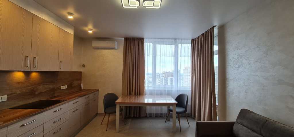 Аренда 2-комнатной квартиры 65 м², Александра Олеся ул., 5а