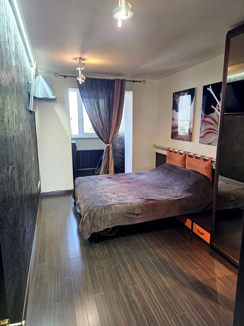 Продажа 3-комнатной квартиры 68 м², Терещенковская ул., 2