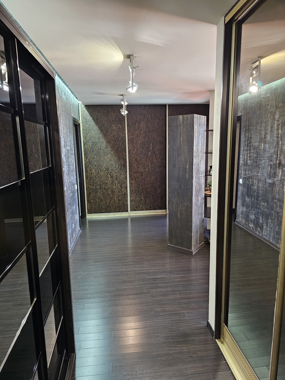 Продажа 3-комнатной квартиры 68 м², Терещенковская ул., 2