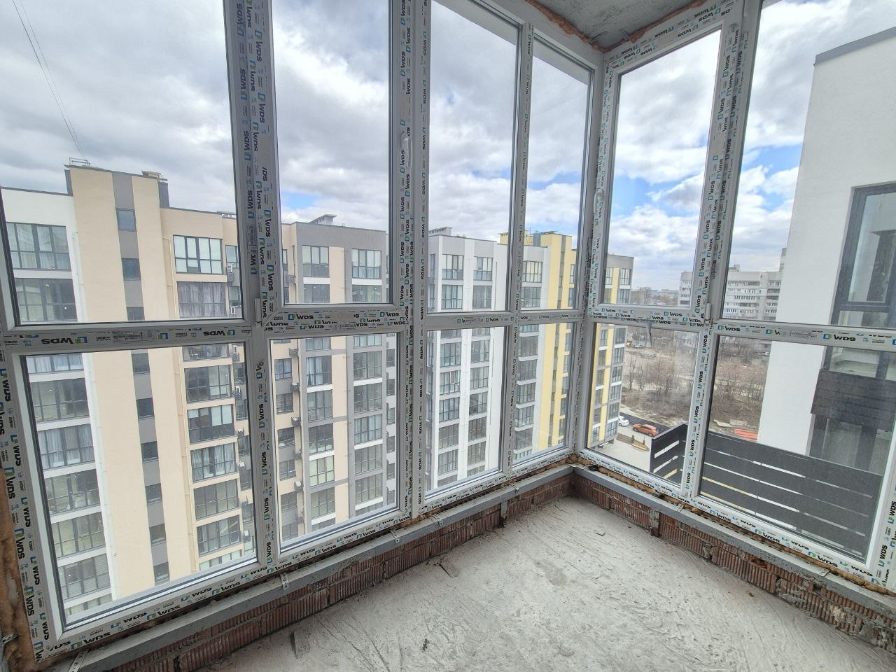 Продажа 1-комнатной квартиры 45 м², ЖК Счастливый в Днепре, ДОМА 13-17