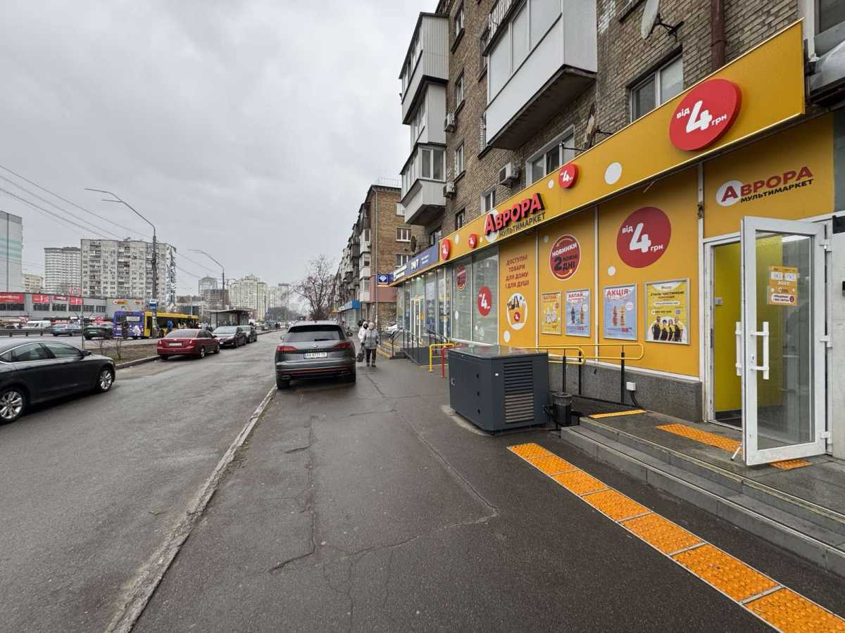 Оренда іншого торгівельного приміщення 150 м², Перемоги просп., 104