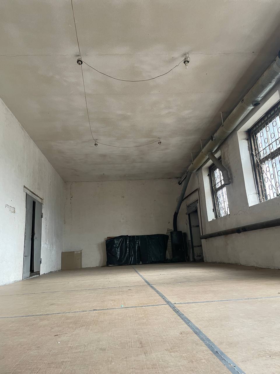 Аренда производственного помещения 100 м², Курсантская ул.