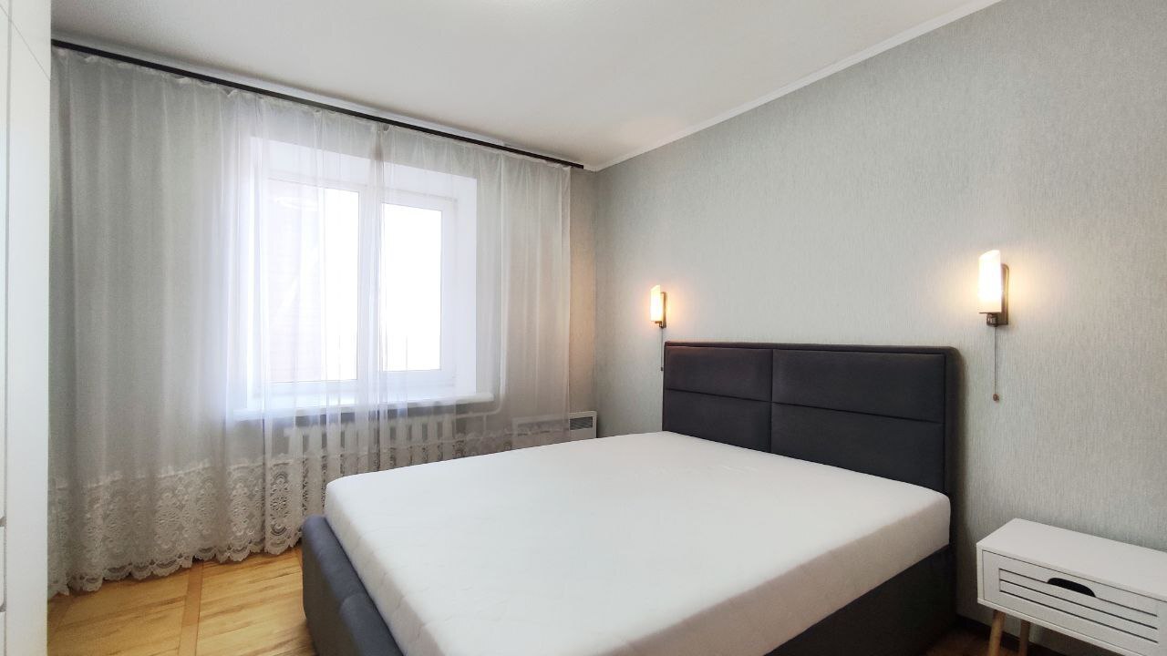 Оренда 3-кімнатної квартири 72 м², Запорізьке шосе