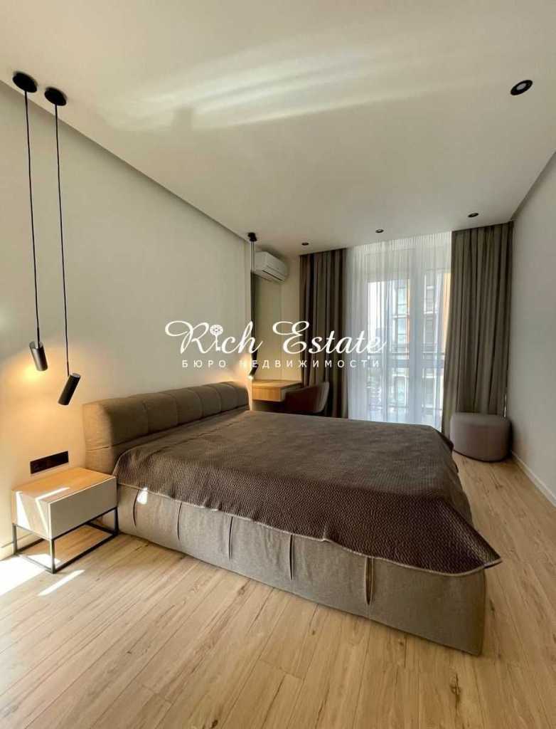 Аренда 3-комнатной квартиры 86 м², Предславинская ул., 57