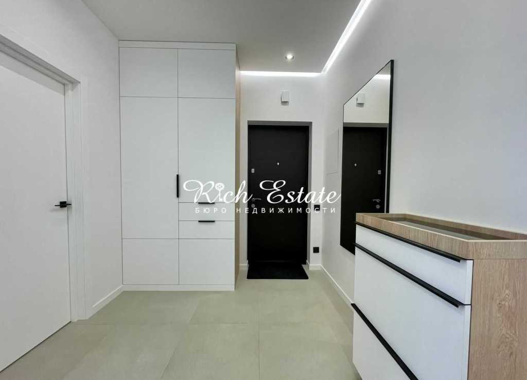 Аренда 3-комнатной квартиры 86 м², Предславинская ул., 57
