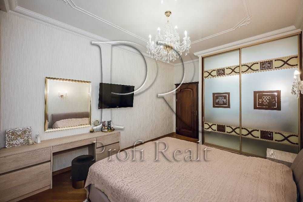 Продаж 3-кімнатної квартири 110 м², Науки просп., 30