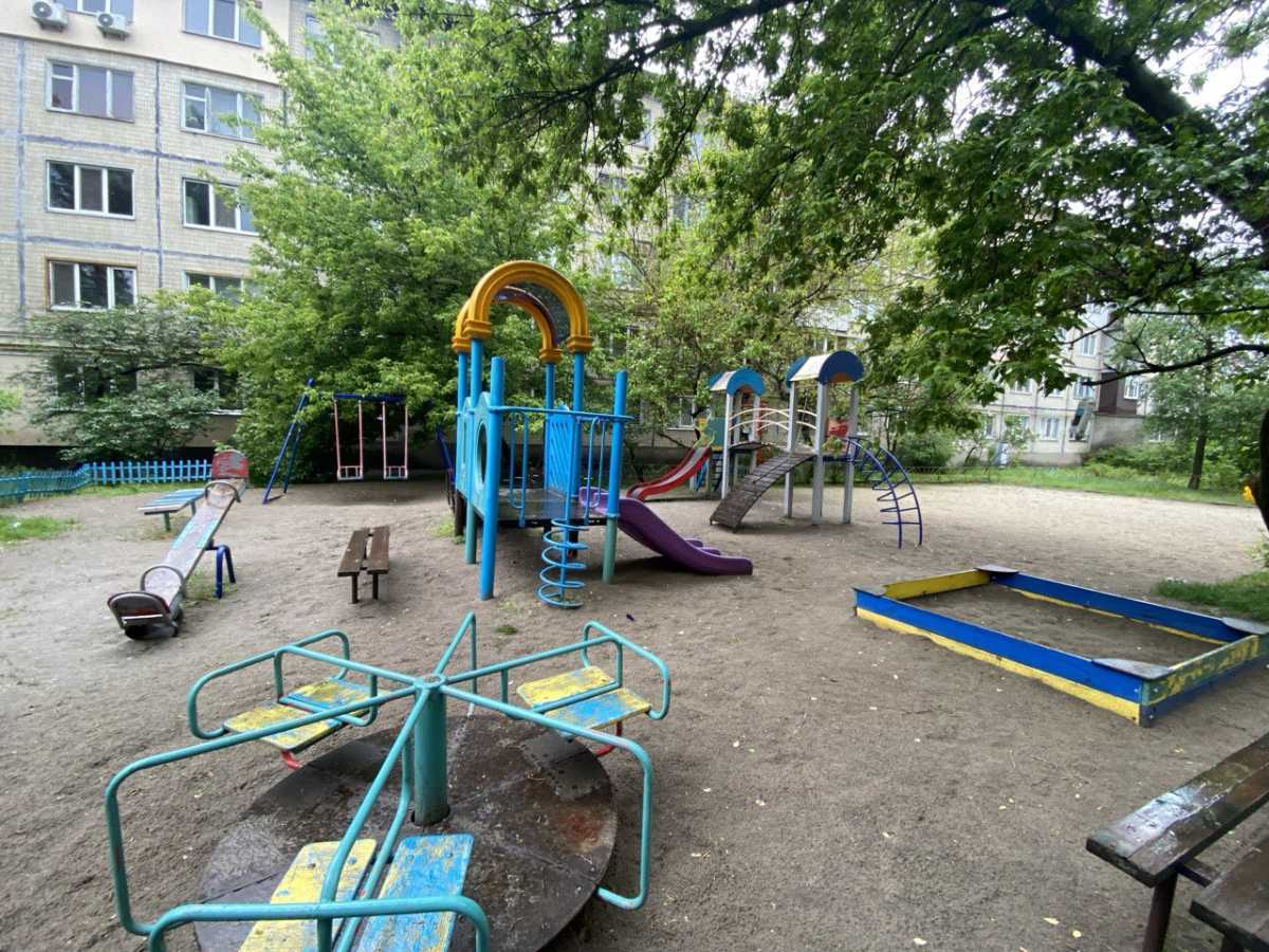 Продажа 3-комнатной квартиры 62 м², Валентина Серова ул., 30А