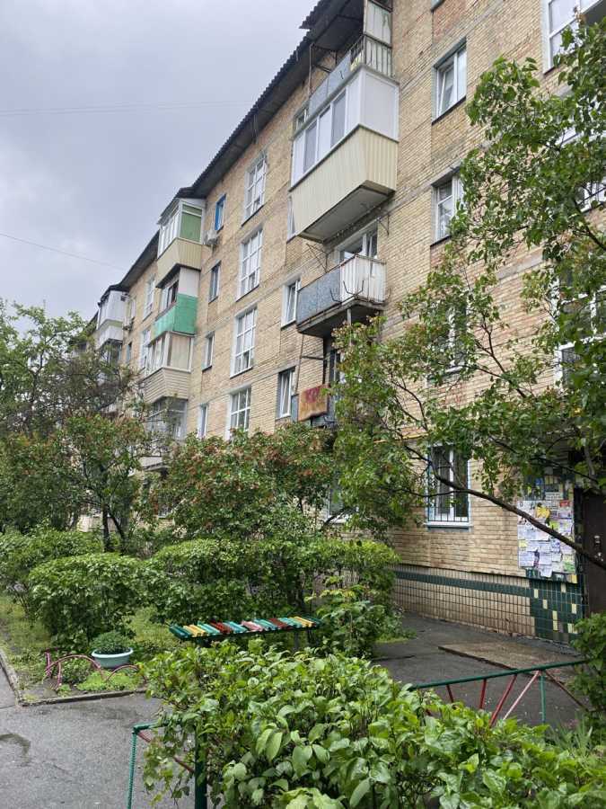 Продажа 3-комнатной квартиры 62 м², Валентина Серова ул., 30А