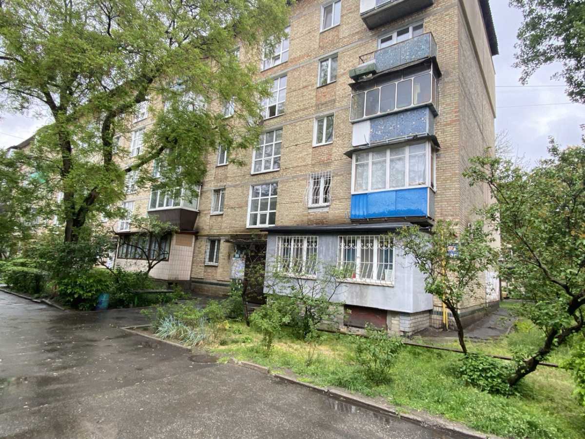 Продажа 3-комнатной квартиры 62 м², Валентина Серова ул., 30А