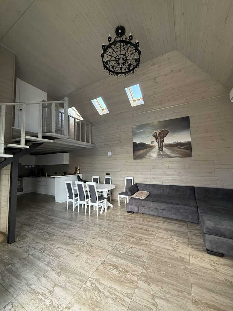 Продаж будинку 400 м², Перша лінія, 1