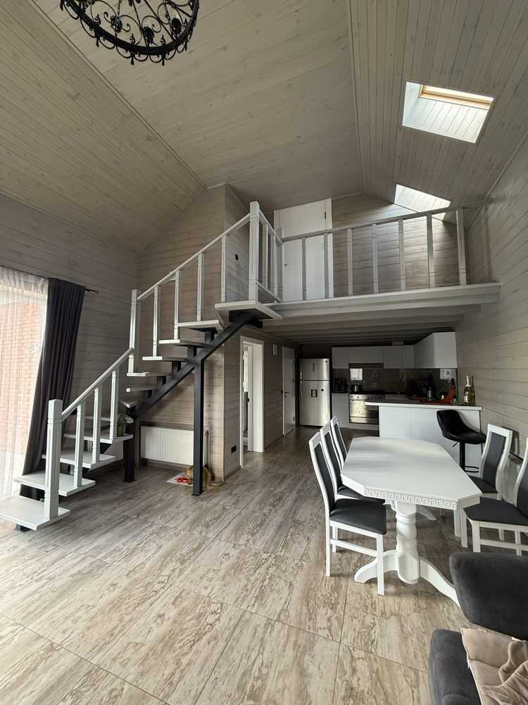 Продаж будинку 400 м², Перша лінія, 1