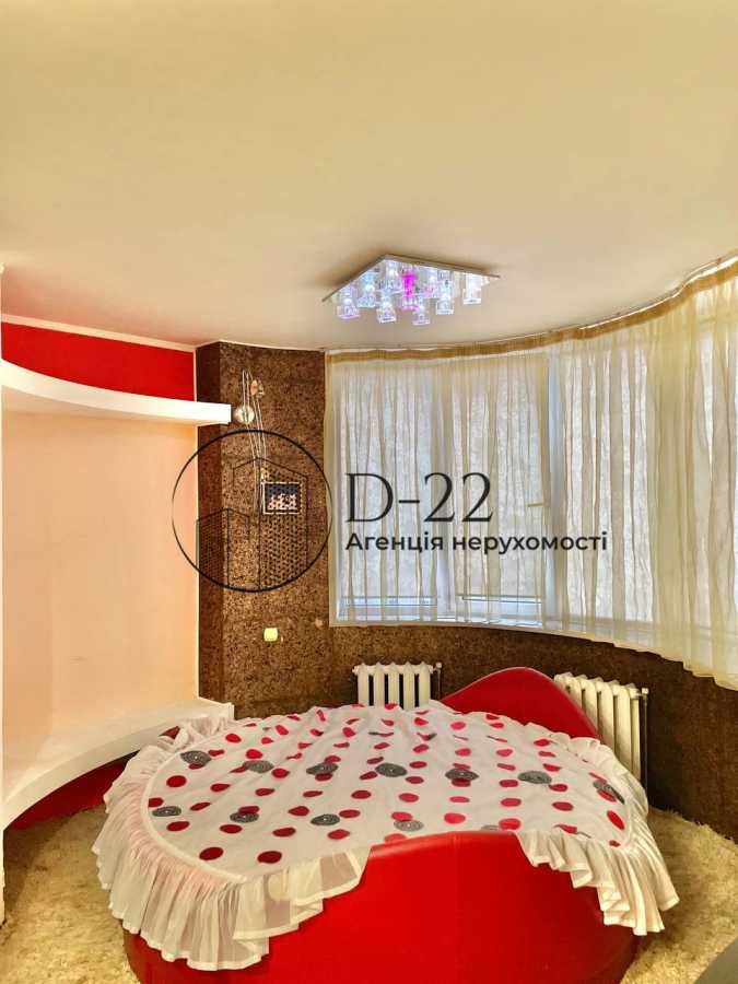 Продаж 3-кімнатної квартири 112 м², Миколи Бажана просп., 1М