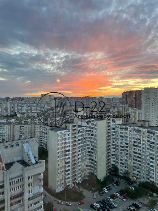 Продаж 3-кімнатної квартири 112 м², Миколи Бажана просп., 1М