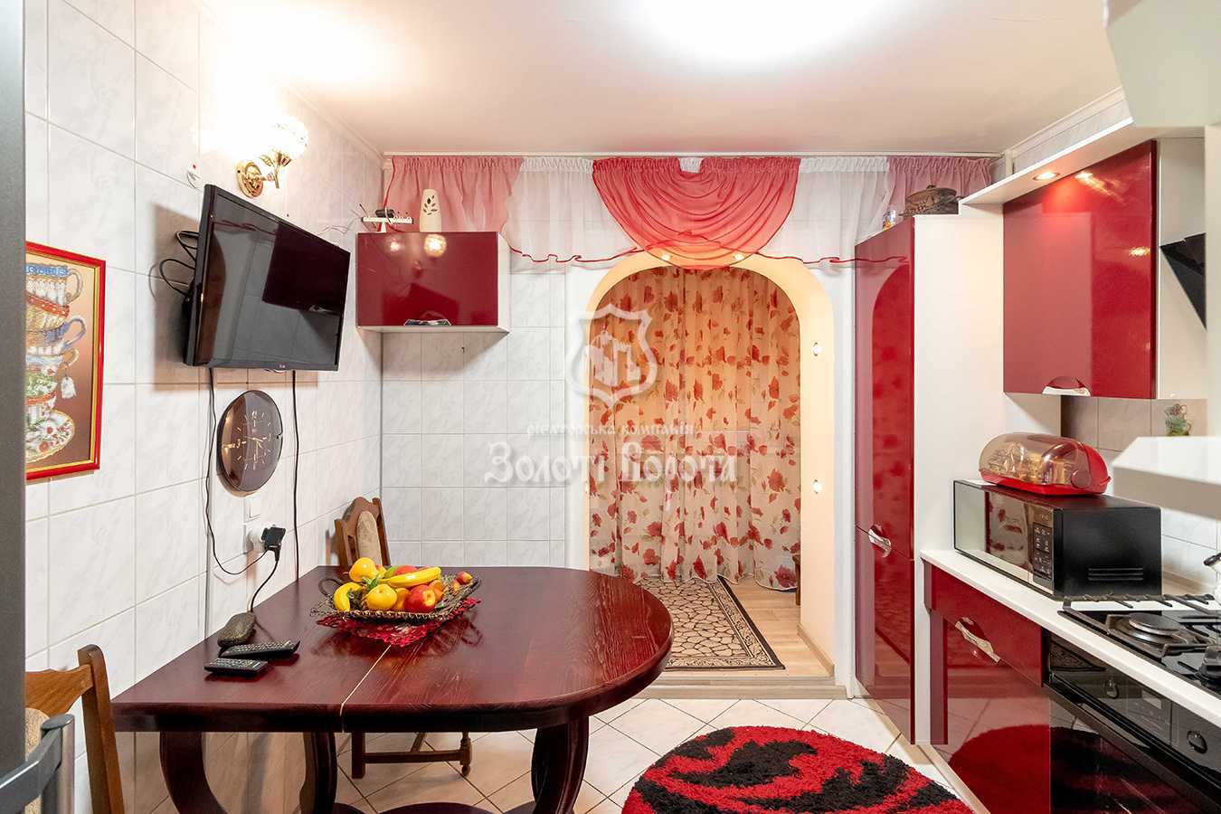 Продаж 3-кімнатної квартири 72.6 м², Милославська, 17а