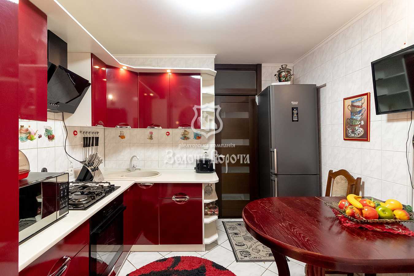 Продаж 3-кімнатної квартири 72.6 м², Милославська, 17а