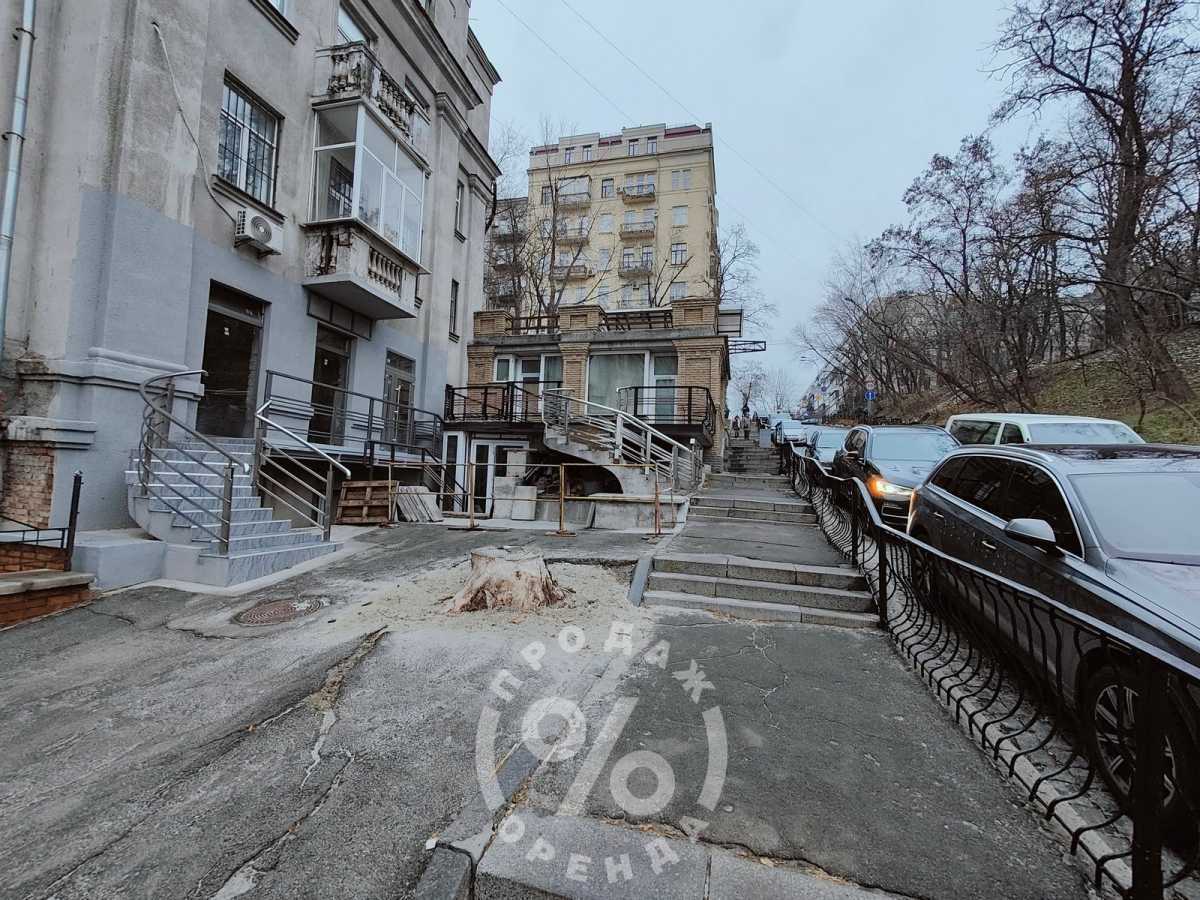 Оренда іншого торгівельного приміщення 110 м², Шовковична вул., 38