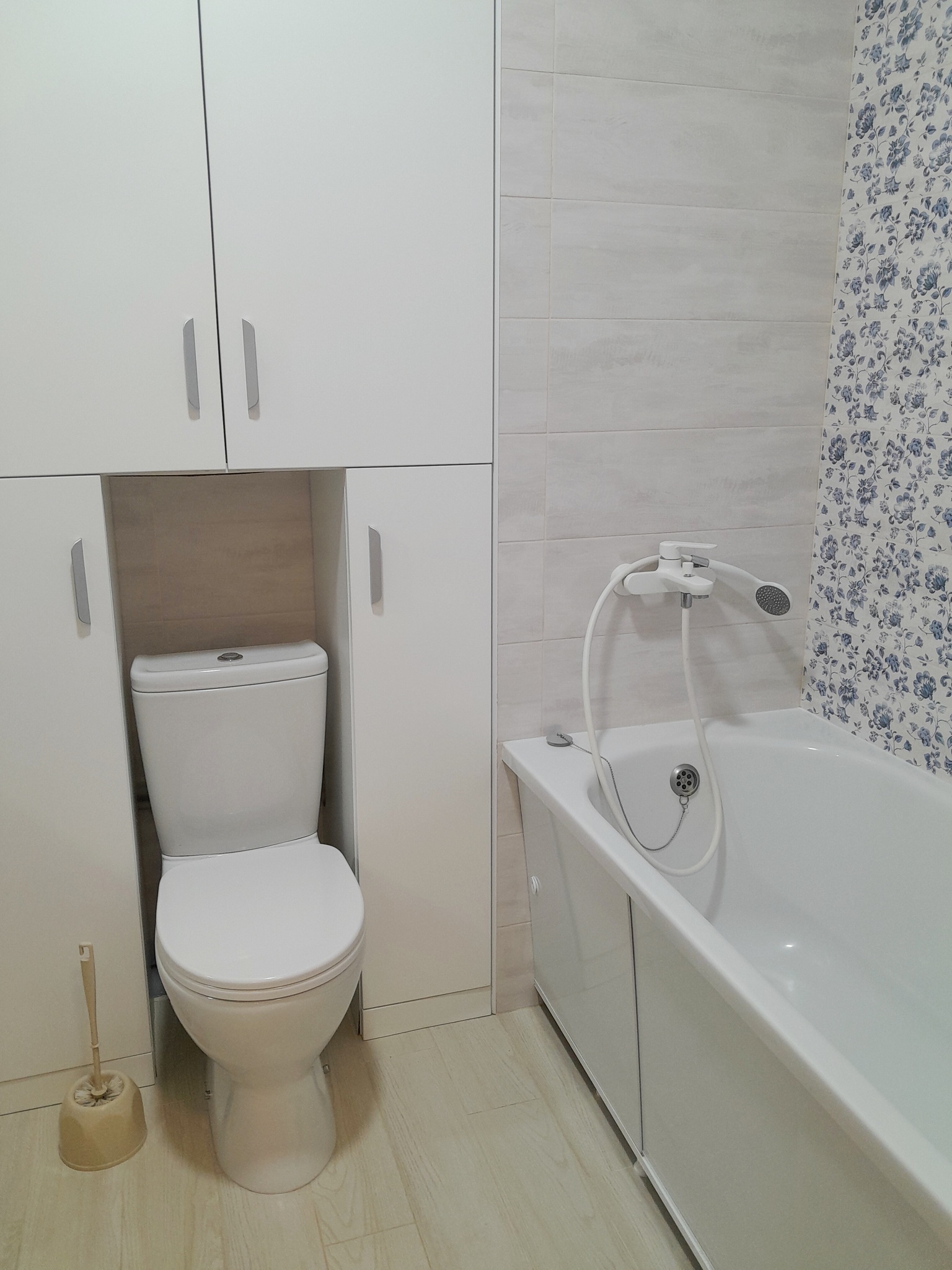 Продажа 2-комнатной квартиры 65 м², Набережная Победы ул.