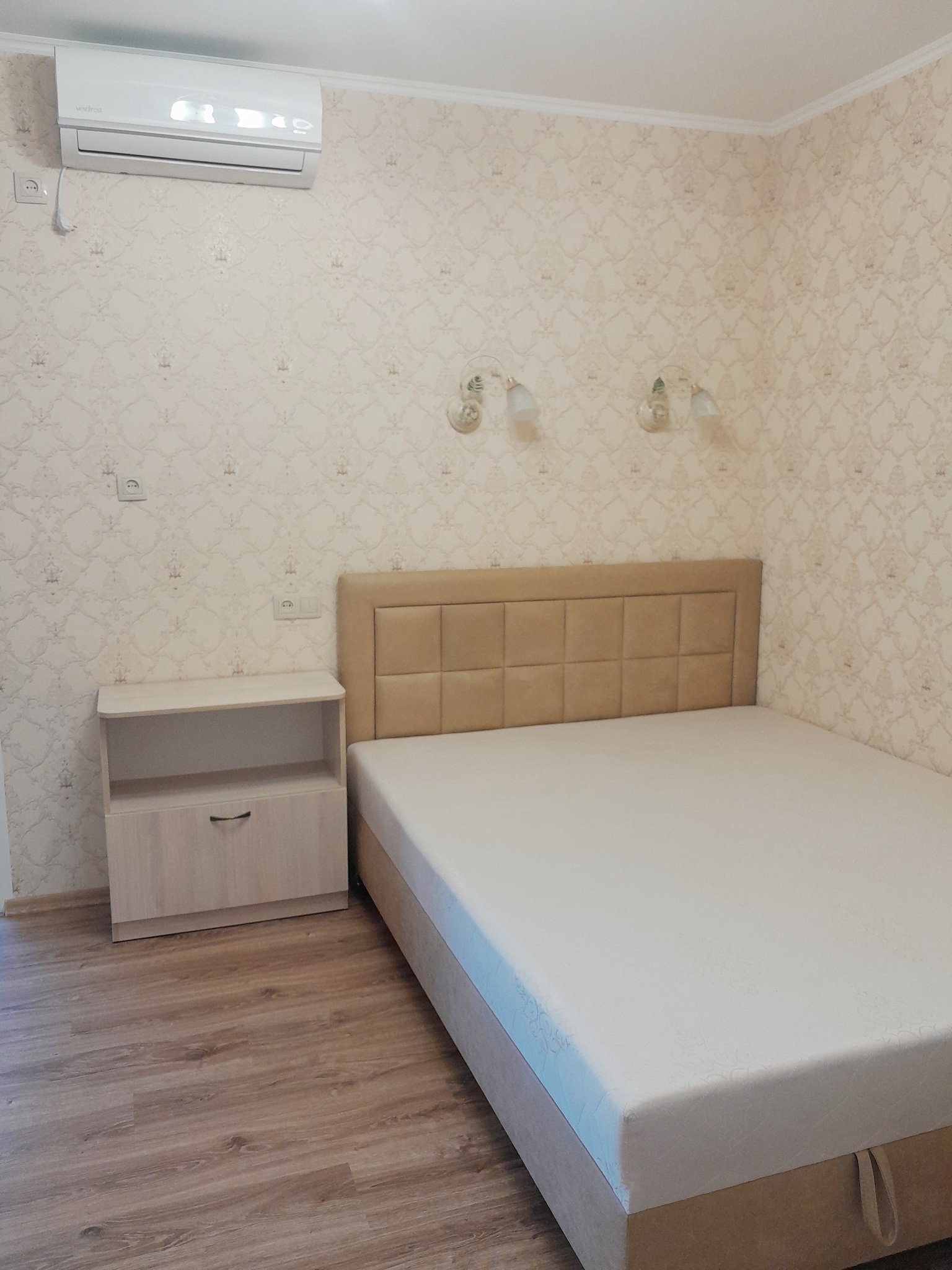 Продажа 2-комнатной квартиры 65 м², Набережная Победы ул.