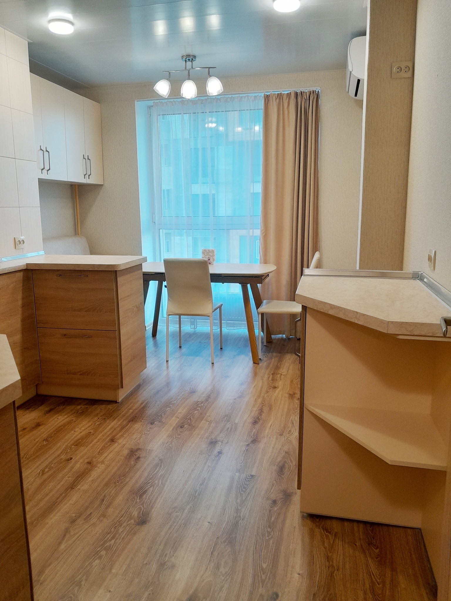 Продажа 2-комнатной квартиры 65 м², Набережная Победы ул.