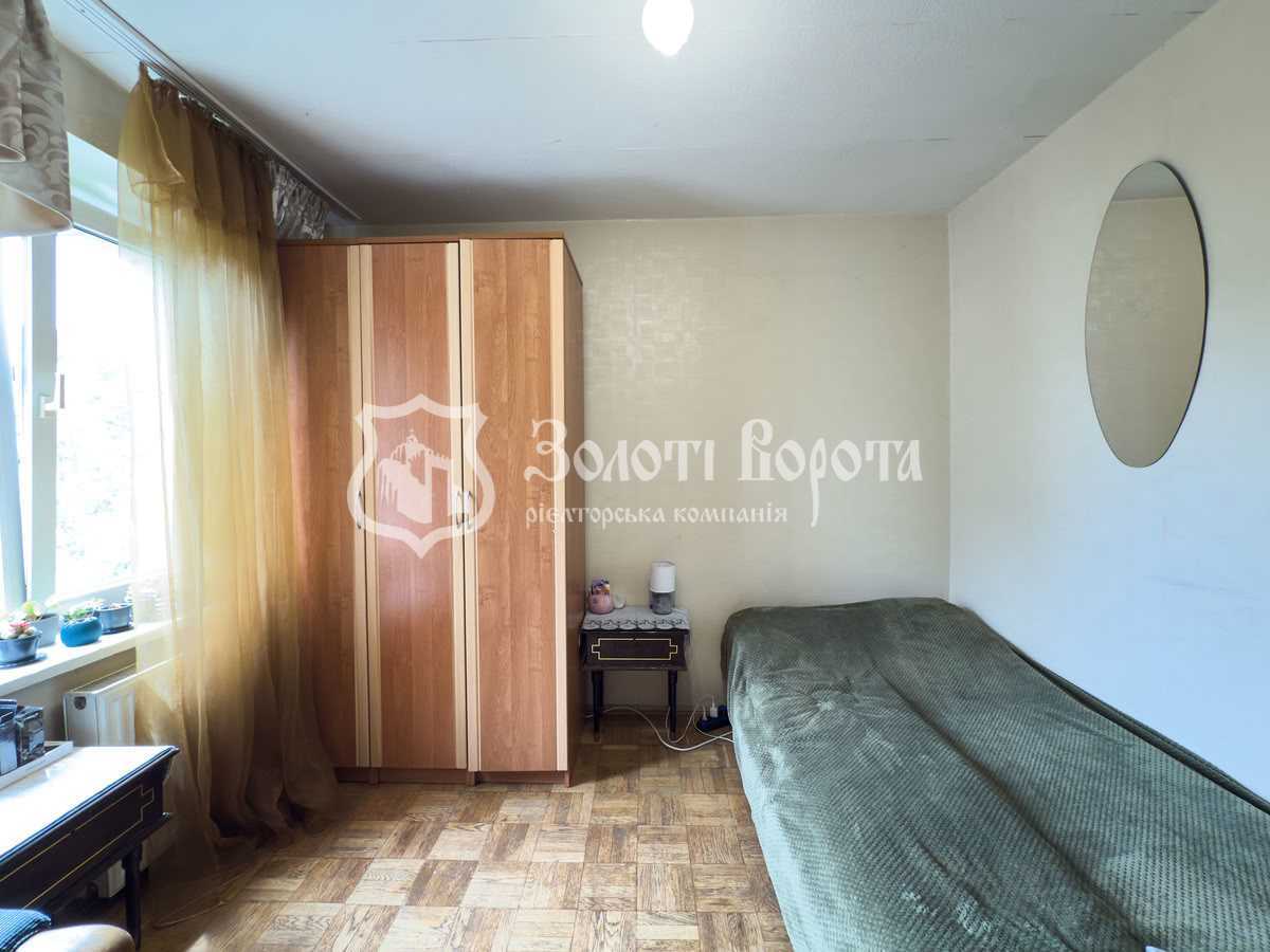 Продаж 3-кімнатної квартири 68 м², Кирилівська вул., 99/1 К1