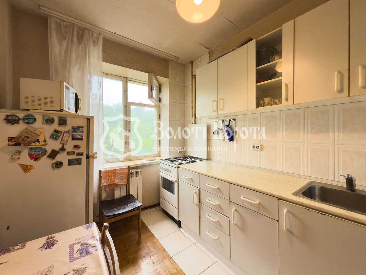 Продаж 3-кімнатної квартири 68 м², Кирилівська вул., 99/1 К1