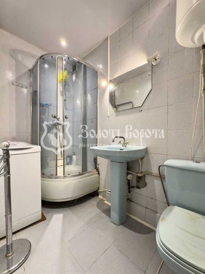 Продаж 3-кімнатної квартири 68 м², Кирилівська вул., 99/1 К1