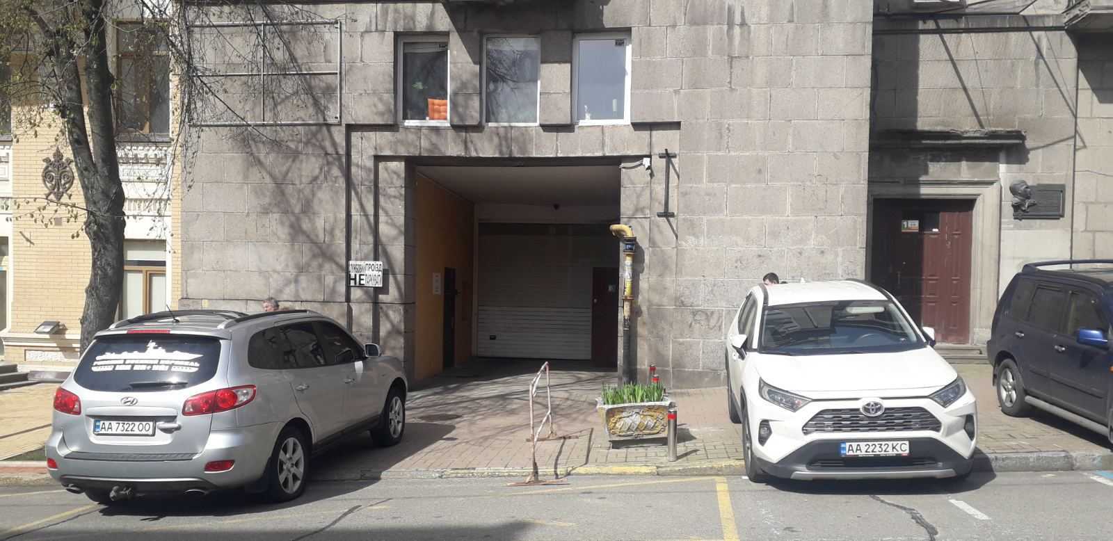 Оренда іншого торгівельного приміщення 12 м², Миколи Кібальчича вул., Лысенко, 4-6