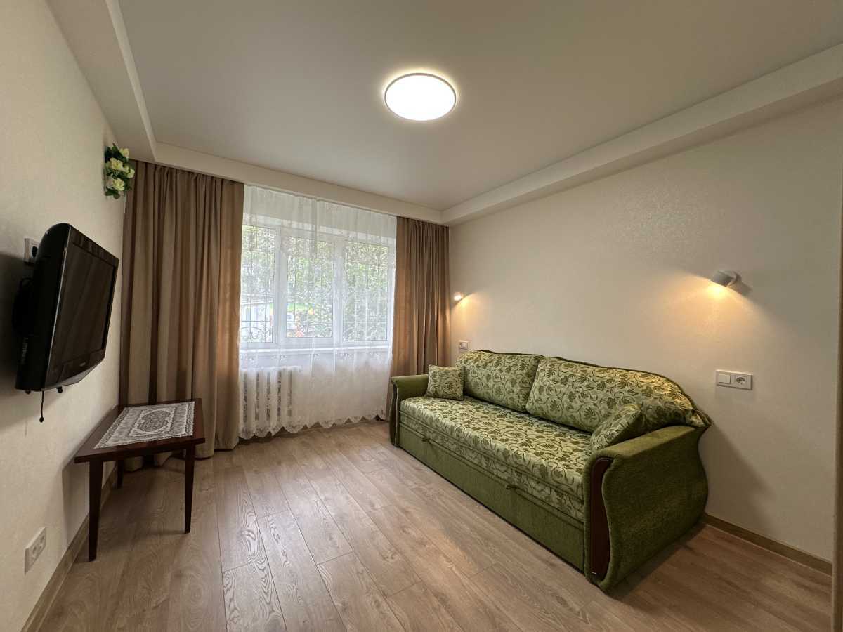 Аренда 2-комнатной квартиры 45 м², Курнатовського, 19