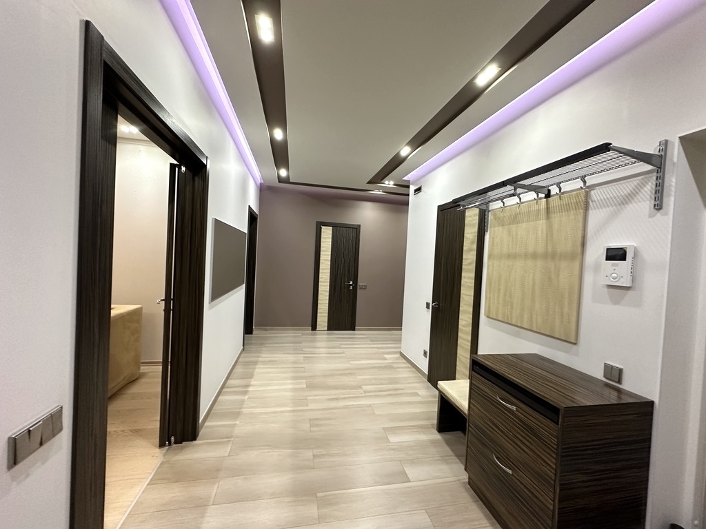 Аренда 3-комнатной квартиры 112 м², Днепровская наб., 14Б