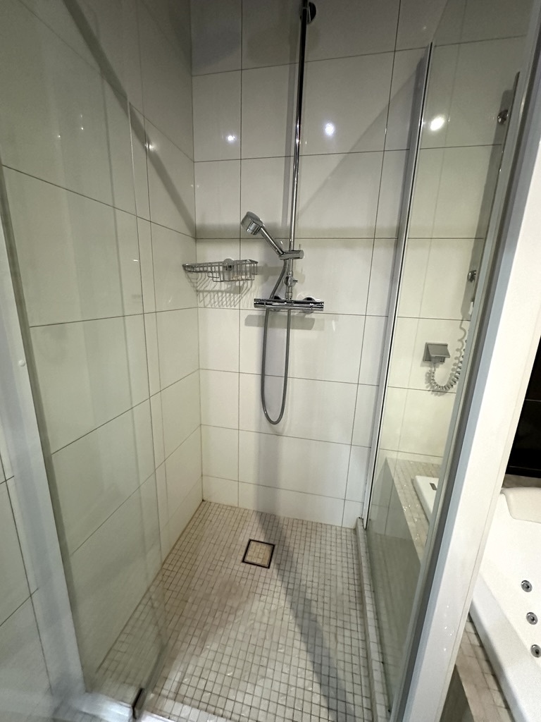 Аренда 3-комнатной квартиры 112 м², Днепровская наб., 14Б