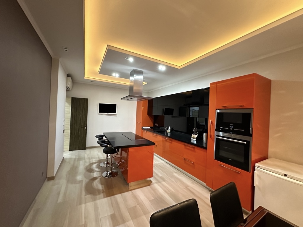 Аренда 3-комнатной квартиры 112 м², Днепровская наб., 14Б