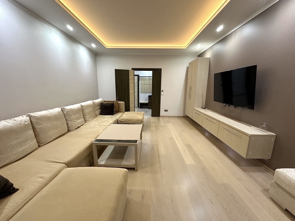 Аренда 3-комнатной квартиры 112 м², Днепровская наб., 14Б