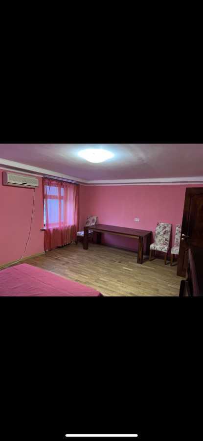 Оренда 2-кімнатної квартири 68 м², Мічуріна вул., 4