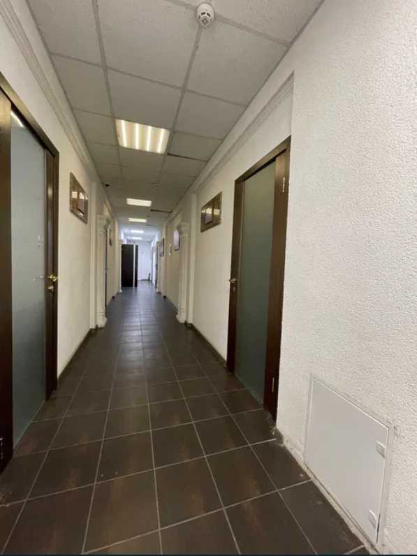 Оренда іншого торгівельного приміщення 674 м², Михайла Максимовича вул., 24