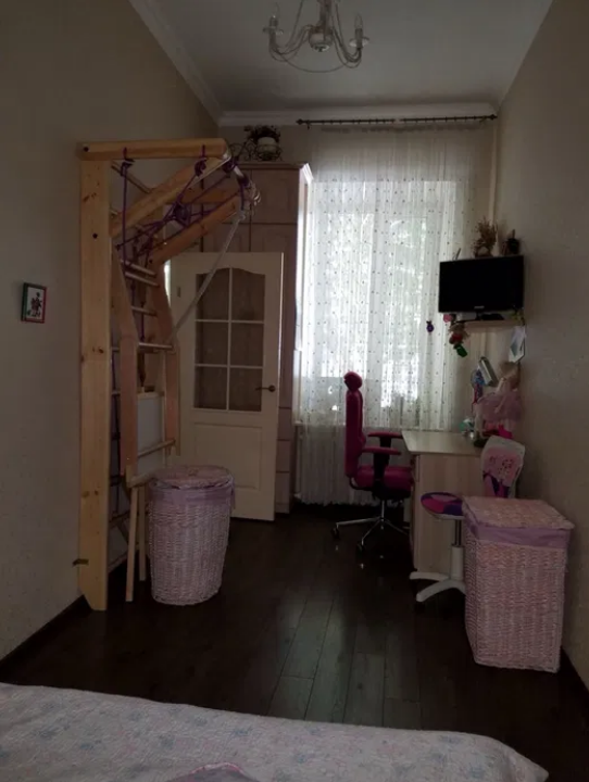 Продажа 3-комнатной квартиры 81 м², Хмельницкого Богдана ул.
